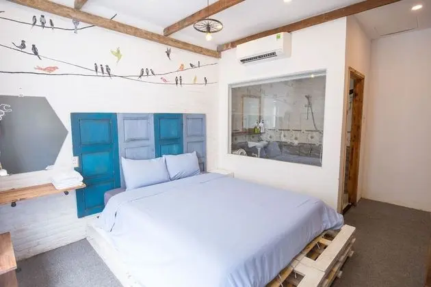 Olivia Room