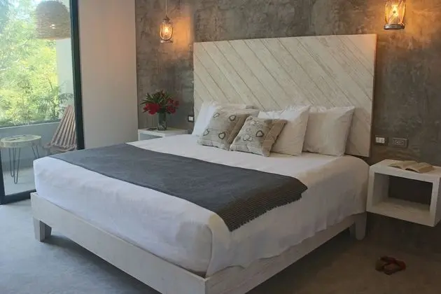 Suite King with Balcony and Pool view