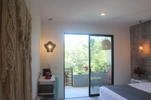 Suite King with Balcony and Pool view