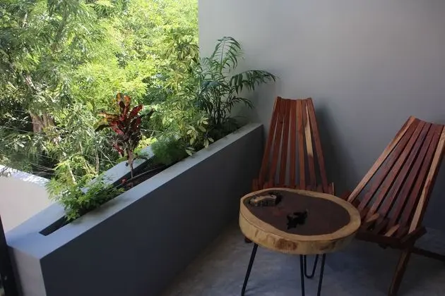 Suite King with Balcony and Pool view