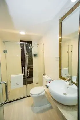 Deluxe Tek Büyük veya İki Ayrı Yataklı Oda (No View)