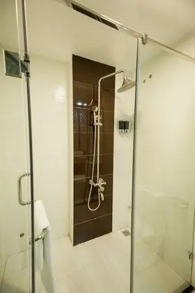 Deluxe Tek Büyük veya İki Ayrı Yataklı Oda (No View)