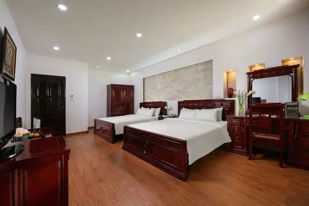 Deluxe Family Room