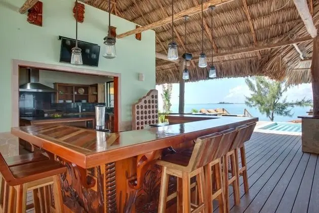 Exclusive Villa, 5 Yatak Odası, Okyanusa Sıfır