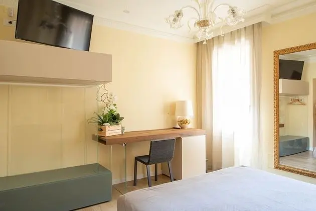 Comfort Tek Büyük Yataklı Oda