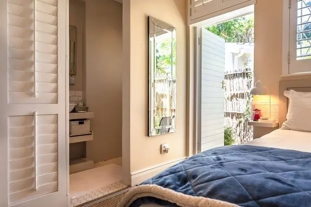 Courtyard Room