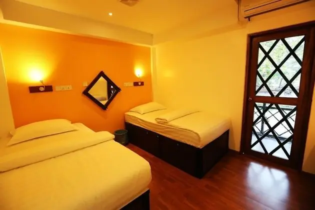 Ortak Ranzalı Oda, Karma Ranzalı Oda (4 Single Beds)