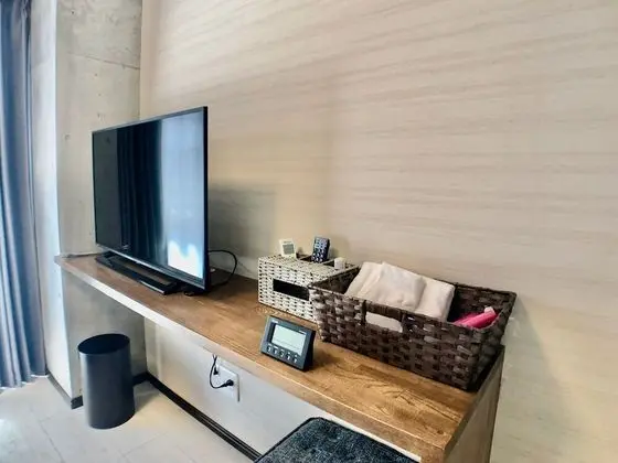 Deluxe Stüdyo, Sigara İçilmez