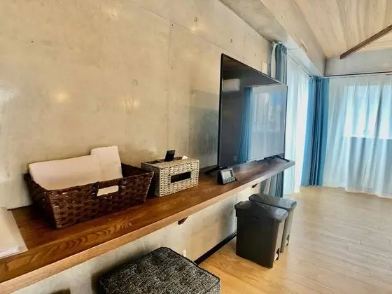 Deluxe Stüdyo, Sigara İçilmez