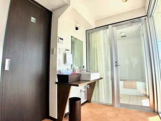 Deluxe Stüdyo, Sigara İçilmez
