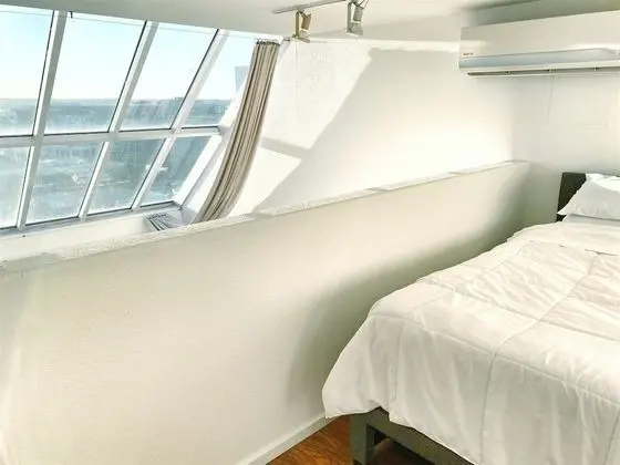 Ev (LOFT 302/C)