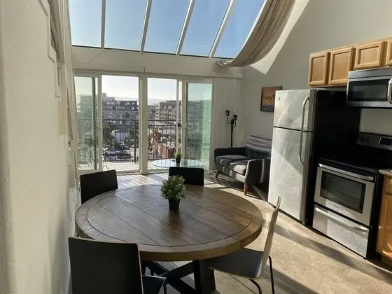 Ev (LOFT 302/C)