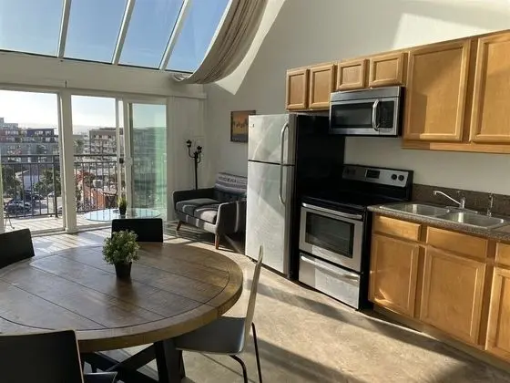 Ev (LOFT 302/C)
