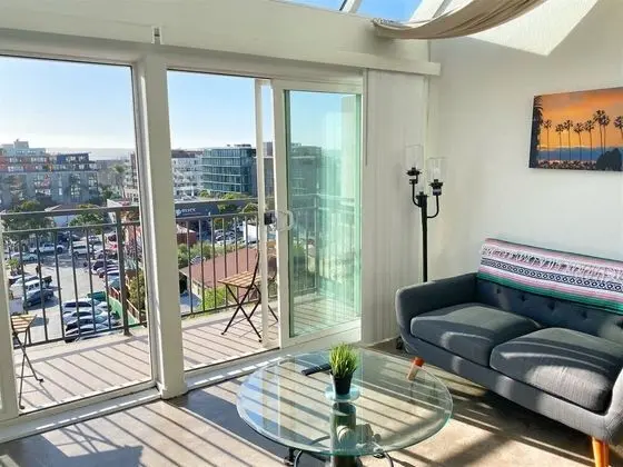 Ev (LOFT 302/C)