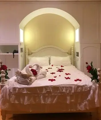 Deluxe Tek Büyük Yataklı Oda, Balkon, Okyanus Manzaralı