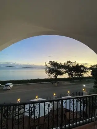 Deluxe Tek Büyük Yataklı Oda, Balkon, Okyanus Manzaralı