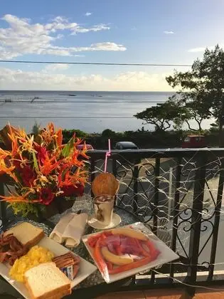 Deluxe Tek Büyük Yataklı Oda, Balkon, Okyanus Manzaralı