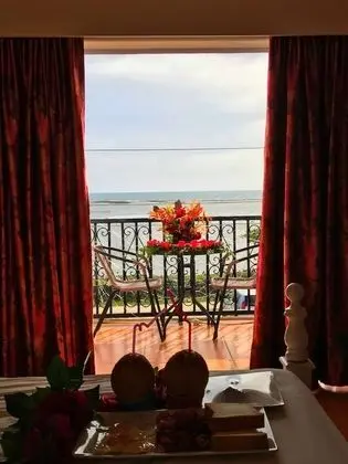 Deluxe Tek Büyük Yataklı Oda, Balkon, Okyanus Manzaralı