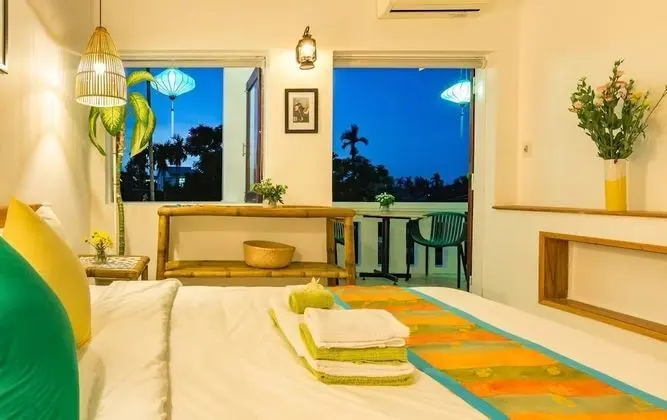 Deluxe Tek Büyük Yataklı Oda (Village, Village View)