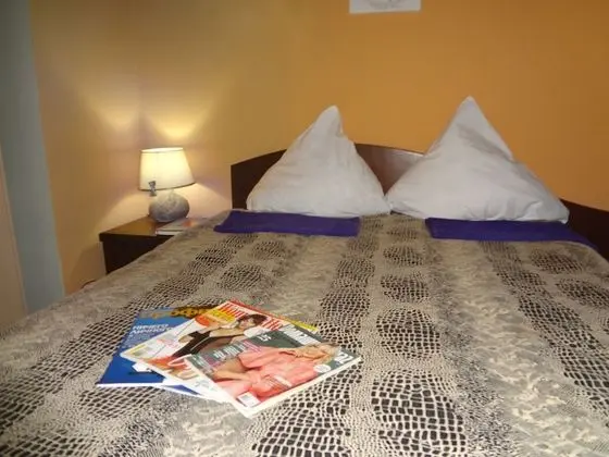 Basic Tek Büyük Yataklı Oda, 1 Büyük (Queen) Boy Yatak, Sigara İçilmez