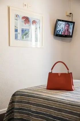 Economy Tek Büyük Yataklı Oda