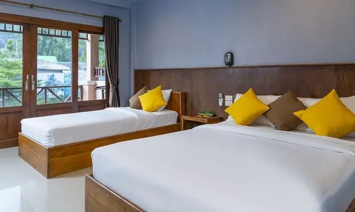 Triple Room, 1 Queen bed, 1 Single bed