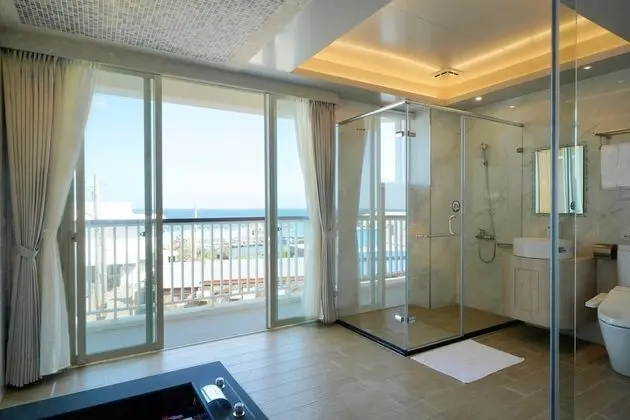 Deluxe Tek Büyük Yataklı Oda, Deniz Manzaralı