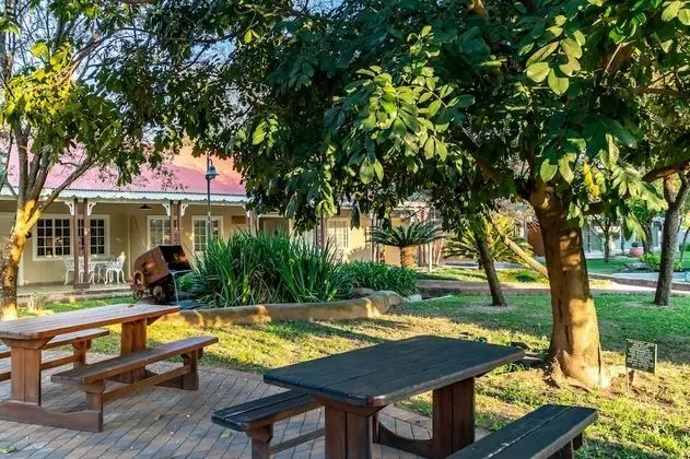 Family Tek Büyük Yataklı Oda