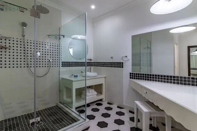 Luxury Tek Büyük veya İki Ayrı Yataklı Oda, 2 Tek Kişilik Yatak