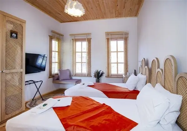 Twin, Sokak Manzaralı, Ortak Teraslı