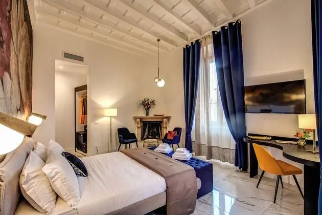 Luxury Tek Büyük Yataklı Oda