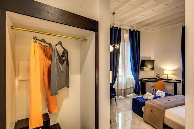 Luxury Tek Büyük Yataklı Oda