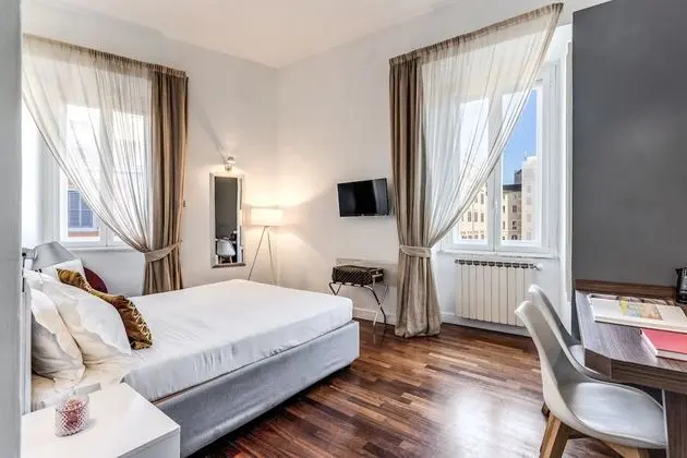 Deluxe Tek Büyük Yataklı Oda, 1 Çift Kişilik Yatak, Şehir Manzaralı