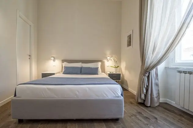 Deluxe Tek Büyük Yataklı Oda, 1 Çift Kişilik Yatak, Şehir Manzaralı