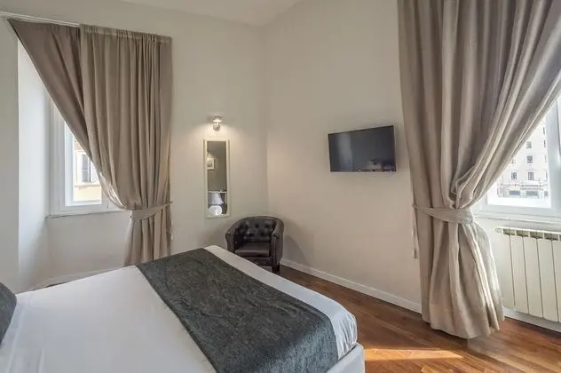 Deluxe Tek Büyük Yataklı Oda, 1 Çift Kişilik Yatak, Şehir Manzaralı