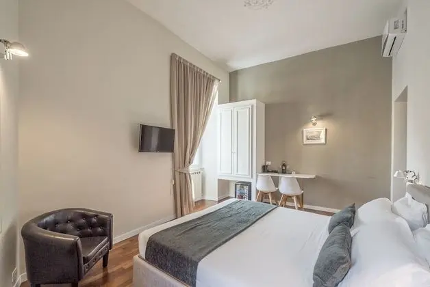 Deluxe Tek Büyük Yataklı Oda, 1 Çift Kişilik Yatak, Şehir Manzaralı