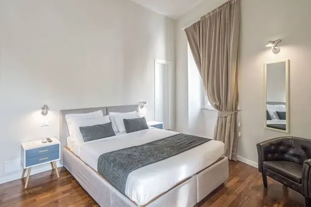 Deluxe Tek Büyük Yataklı Oda, 1 Çift Kişilik Yatak, Şehir Manzaralı