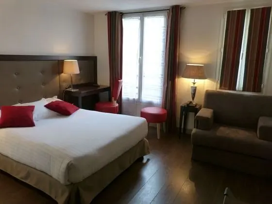 Üç Kişilik Oda