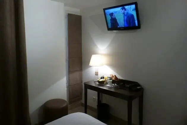 Üç Kişilik Oda