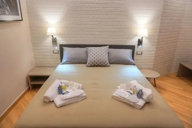 Business Tek Büyük Yataklı Oda