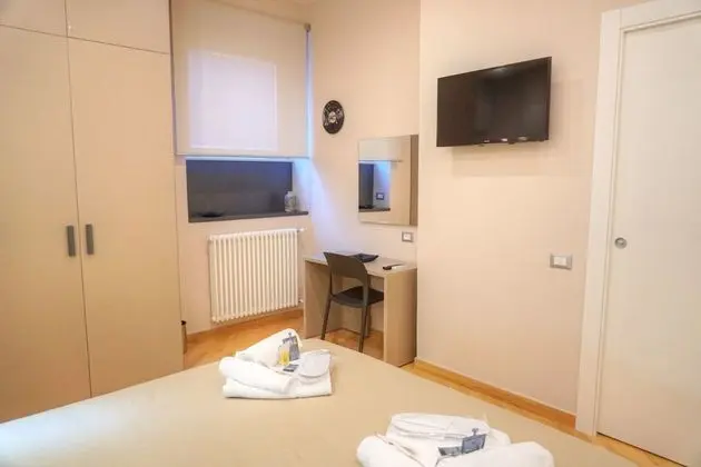 Business Tek Büyük Yataklı Oda