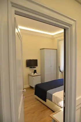 Tek Büyük Yataklı Oda (Grey Rose)