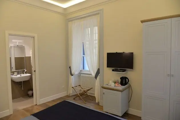 Tek Büyük Yataklı Oda (Grey Rose)