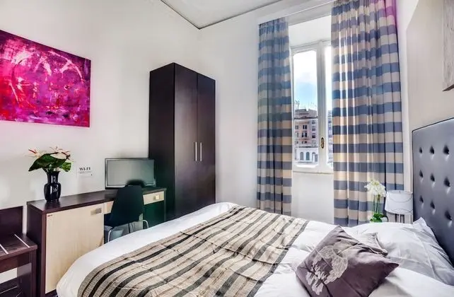 Tek Büyük Yataklı Oda