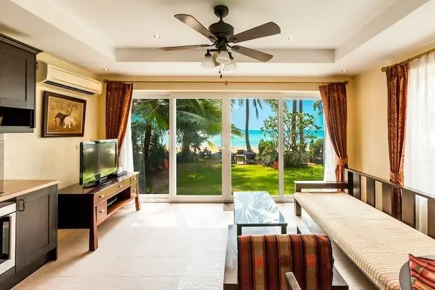 Golden Suite Beach Side