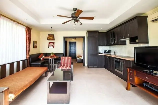Golden Suite Beach Side
