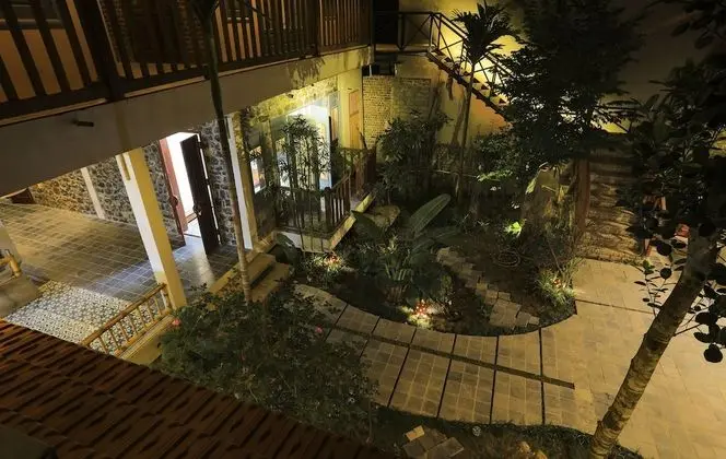 Superior Tek Büyük veya İki Ayrı Yataklı Oda, Bahçe Manzaralı
