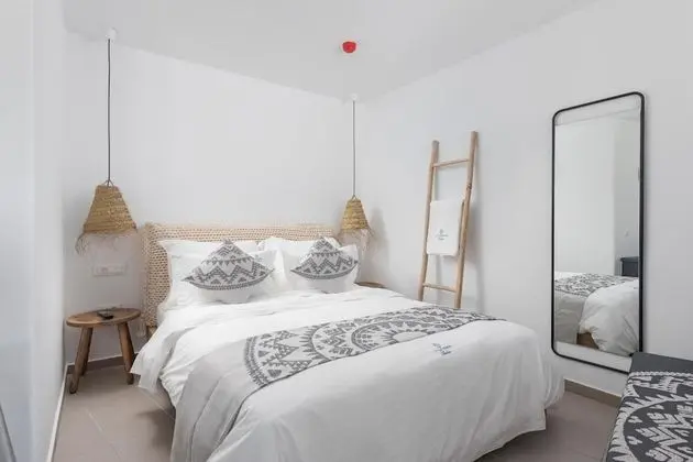 Deluxe City View Suite with Indoor Hot Tub