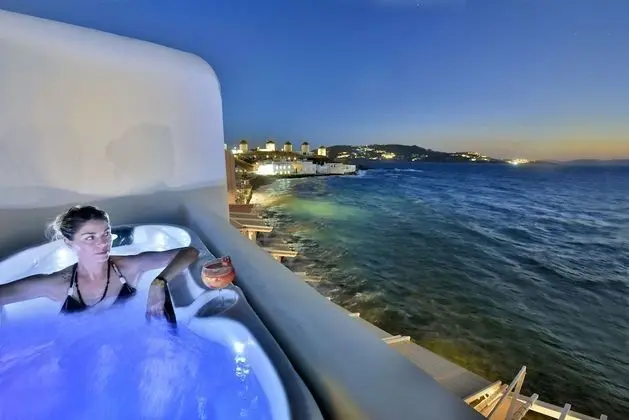 Junior Süit, Deniz Manzaralı (Outdoor Jetted Tub)