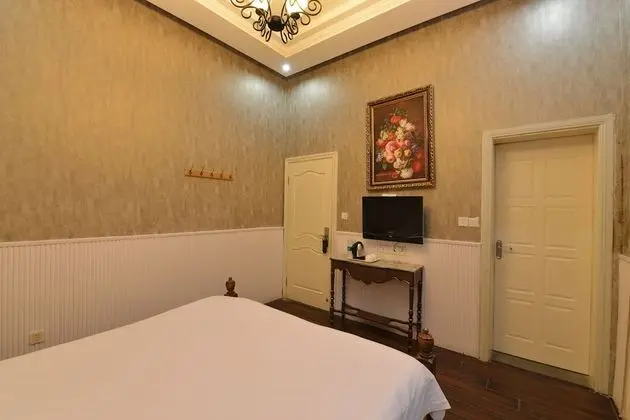 Comfort Tek Büyük Yataklı Oda